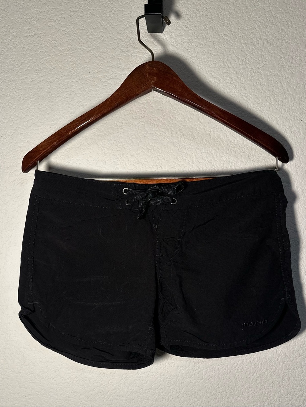 Patagonia Women’s Wavefarer Board Shorts